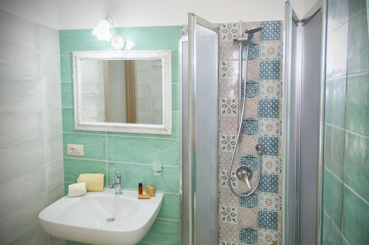 Holiday Room Sa Tebia Oristano Exterior photo