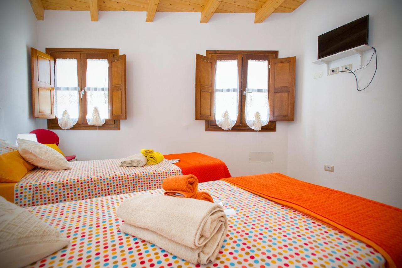 Holiday Room Sa Tebia Oristano Exterior photo