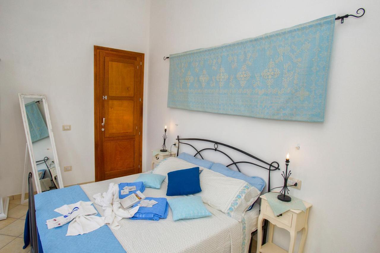 Holiday Room Sa Tebia Oristano Exterior photo